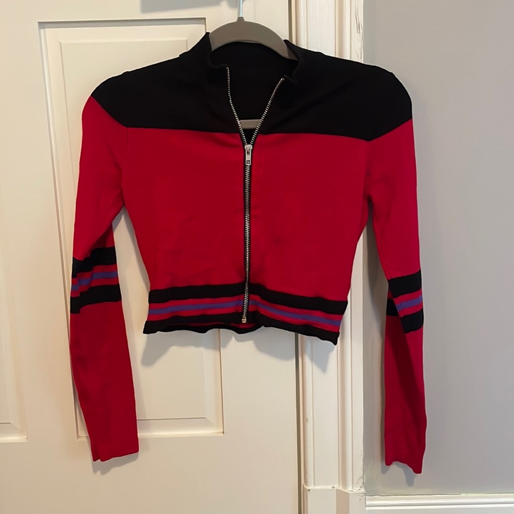 Cropped zip up sweatshirt from LF